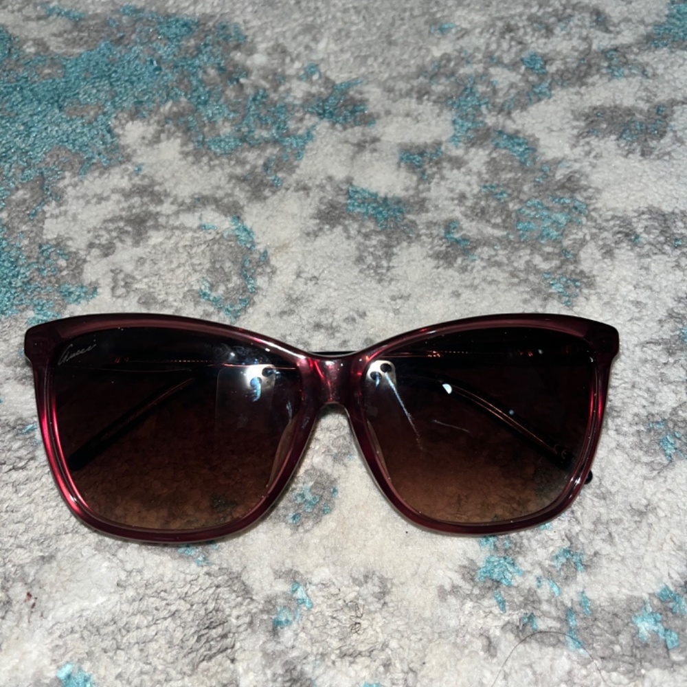 Sunglasses - Picture 3 of 4